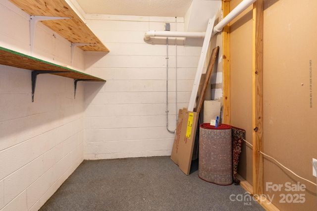 137 Warlick Road, Mills River, NC 28759