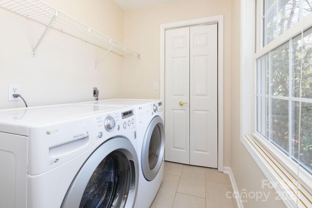 137 Warlick Road, Mills River, NC 28759