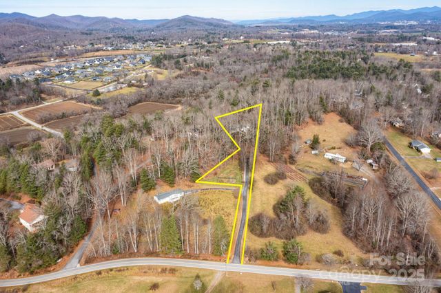 137 Warlick Road, Mills River, NC 28759