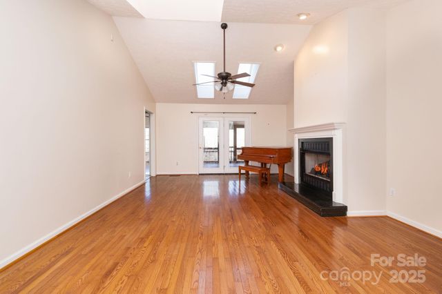 137 Warlick Road, Mills River, NC 28759