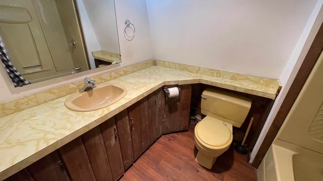 33 Forrest Lane, Newfane, VT 05345