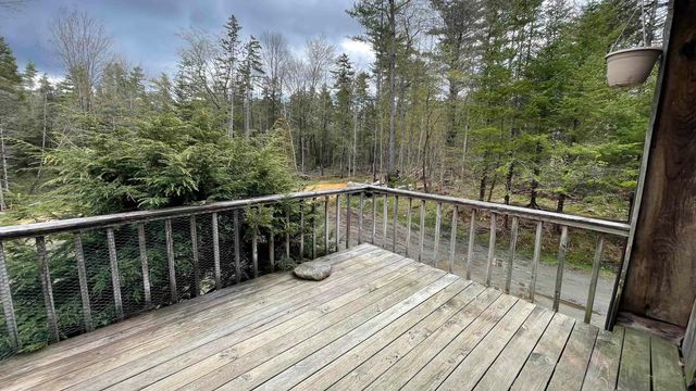 33 Forrest Lane, Newfane, VT 05345