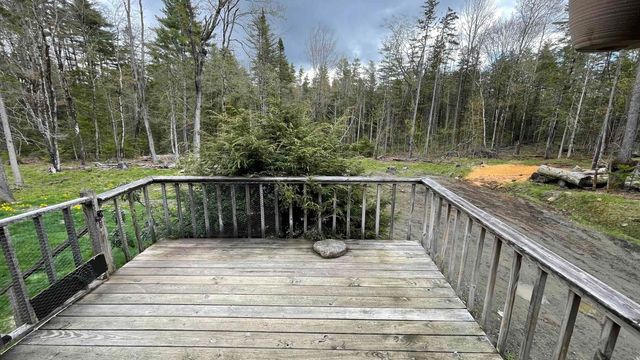 33 Forrest Lane, Newfane, VT 05345
