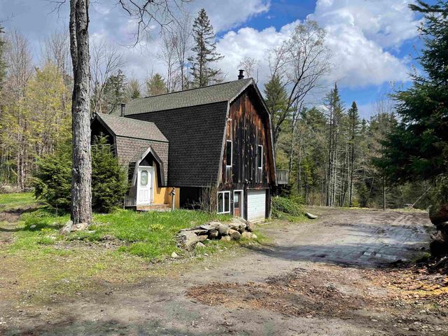 33 Forrest Lane, Newfane, VT 05345