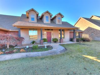 6203 N Stinchcomb Avenue, Oklahoma City, OK 73132