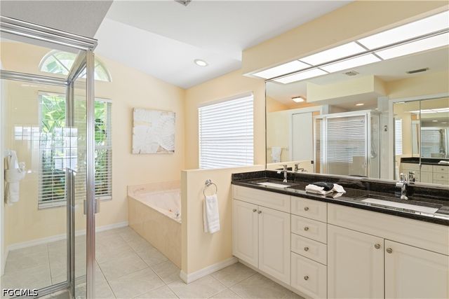 102 SW 9th ST, Cape Coral, FL 33991