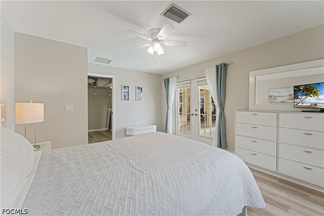 102 SW 9th ST, Cape Coral, FL 33991