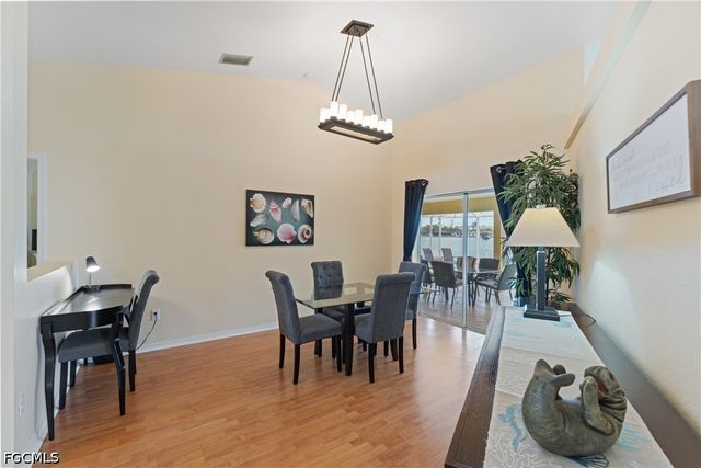102 SW 9th ST, Cape Coral, FL 33991