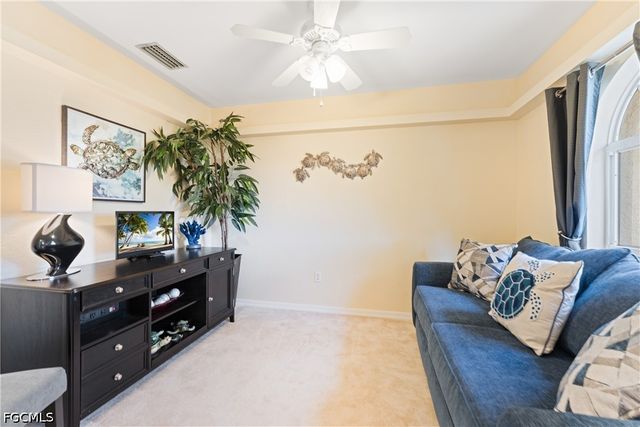 102 SW 9th ST, Cape Coral, FL 33991
