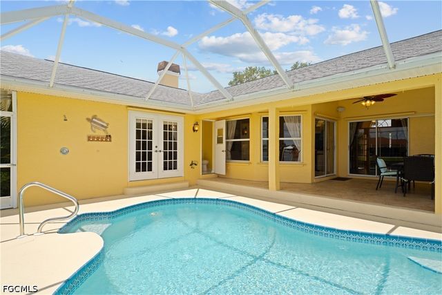 102 SW 9th ST, Cape Coral, FL 33991