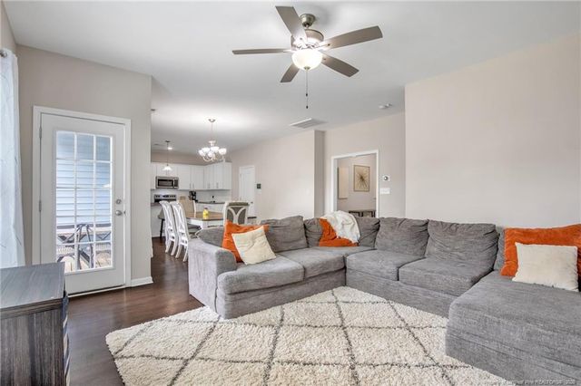 164 Ledgebrook Lane, Raeford, NC 28376