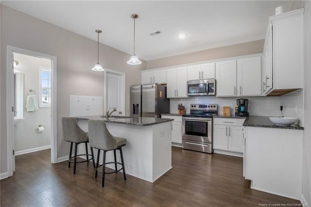 164 Ledgebrook Lane, Raeford, NC 28376