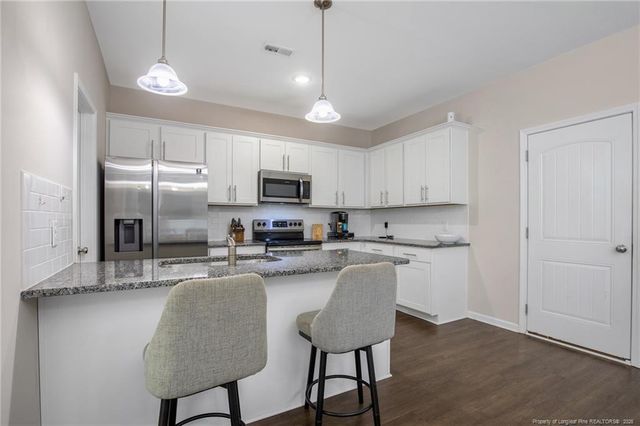 164 Ledgebrook Lane, Raeford, NC 28376