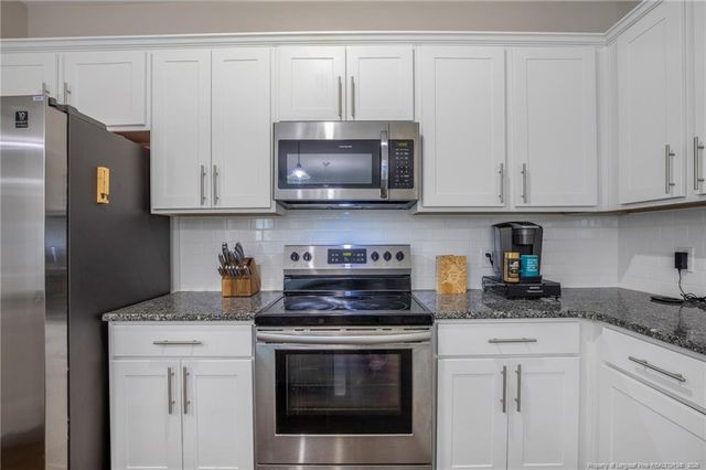 164 Ledgebrook Lane, Raeford, NC 28376