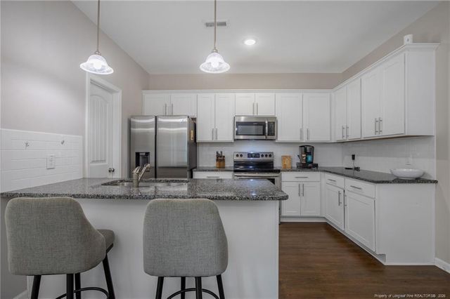 164 Ledgebrook Lane, Raeford, NC 28376