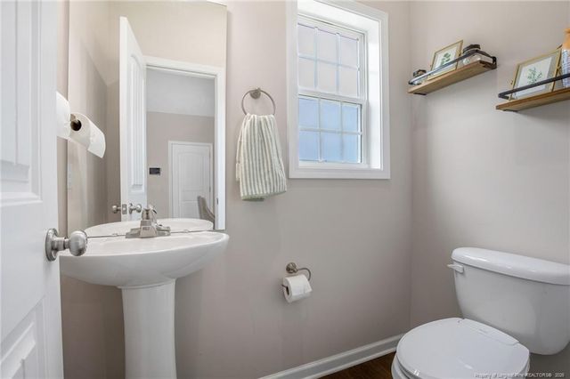 164 Ledgebrook Lane, Raeford, NC 28376