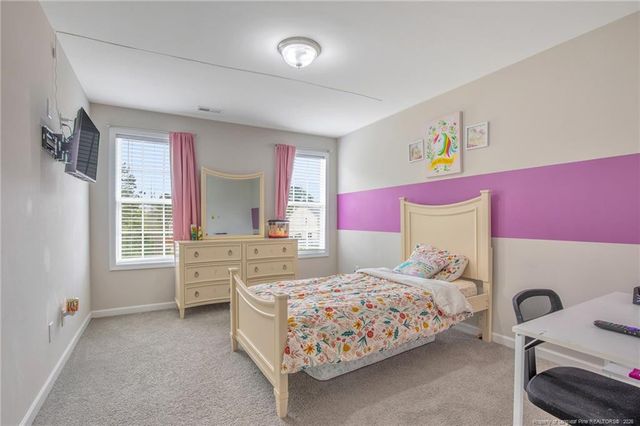164 Ledgebrook Lane, Raeford, NC 28376