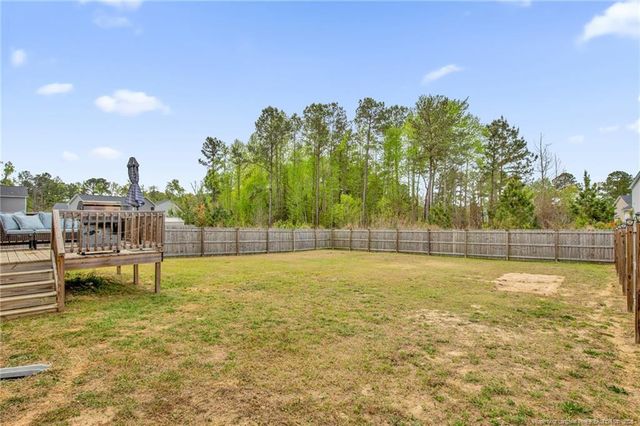 164 Ledgebrook Lane, Raeford, NC 28376