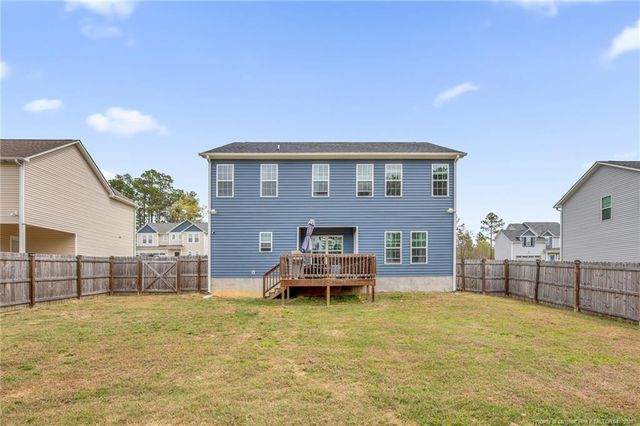 164 Ledgebrook Lane, Raeford, NC 28376