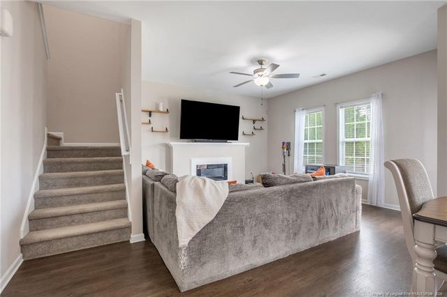 164 Ledgebrook Lane, Raeford, NC 28376