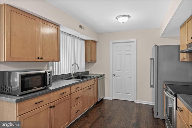 57 ABERDALE LN, Sicklerville, NJ 08081