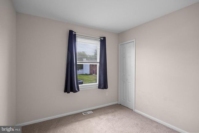 57 ABERDALE LN, Sicklerville, NJ 08081