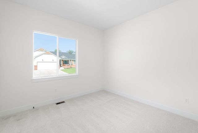 1230 W Ravendale Ln, Goddard, KS 67052