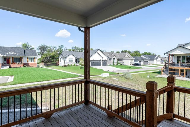 1230 W Ravendale Ln, Goddard, KS 67052