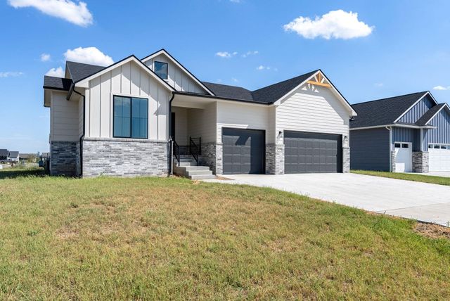 1230 W Ravendale Ln, Goddard, KS 67052