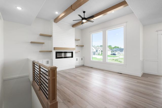 1230 W Ravendale Ln, Goddard, KS 67052