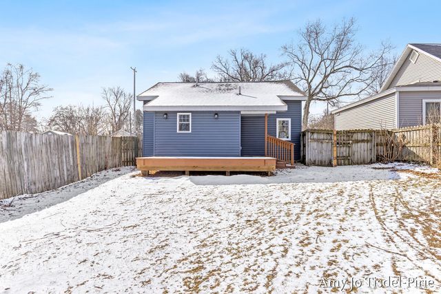 516 W Montcalm Street, Greenville, MI 48838