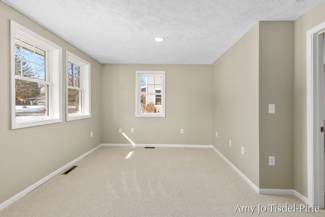 516 W Montcalm Street, Greenville, MI 48838