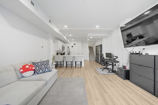 50 Frankfort Street 6, Fitchburg, MA 01420