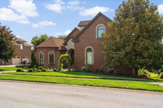 110 Loch Lomond Drive, Georgetown, KY 40324