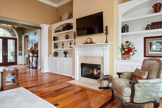 110 Loch Lomond Drive, Georgetown, KY 40324
