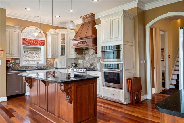 110 Loch Lomond Drive, Georgetown, KY 40324