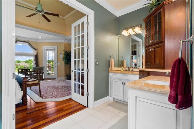 110 Loch Lomond Drive, Georgetown, KY 40324