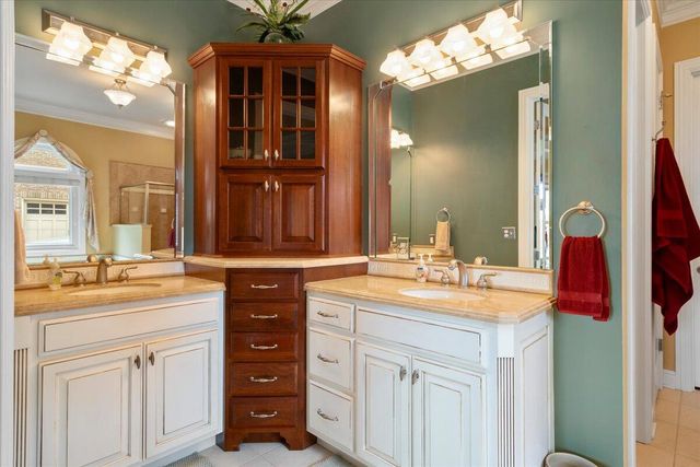 110 Loch Lomond Drive, Georgetown, KY 40324