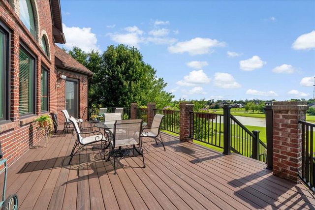 110 Loch Lomond Drive, Georgetown, KY 40324