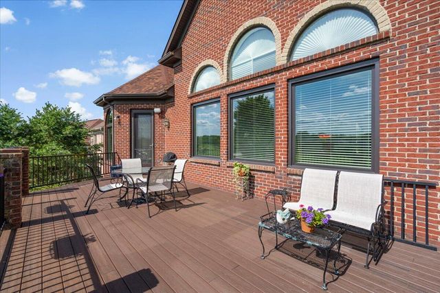 110 Loch Lomond Drive, Georgetown, KY 40324