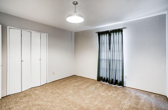 5656 Pearce Street, The Colony, TX 75056