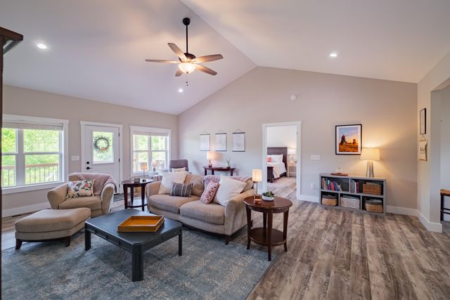 55 Rustling Pines Road, Dunlap, TN 37327