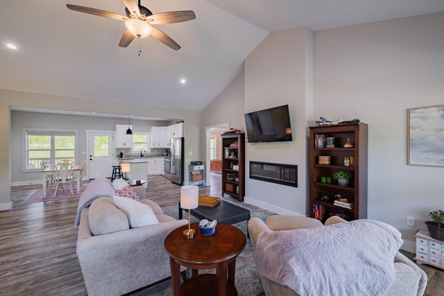 55 Rustling Pines Road, Dunlap, TN 37327