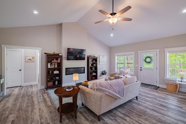 55 Rustling Pines Road, Dunlap, TN 37327