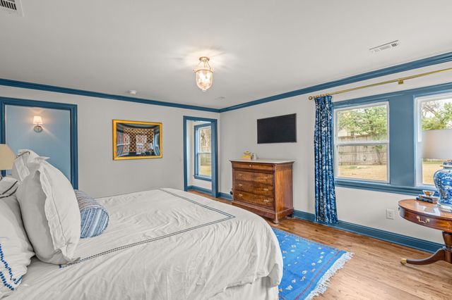 508 N Bailey Avenue, Fort Worth, TX 76107