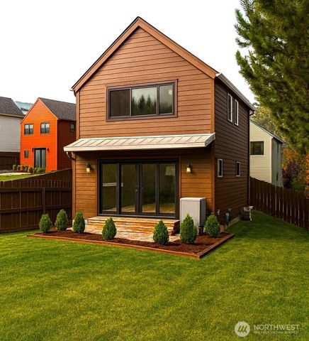 1322 St Paul, Bellingham, WA 98226