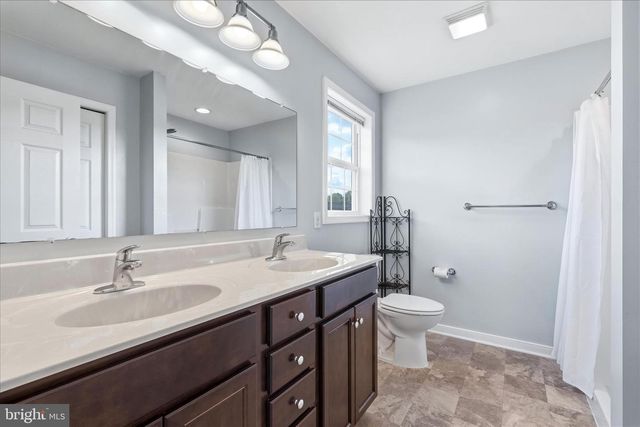 341 DAYSPRING LN, Hagerstown, MD 21742