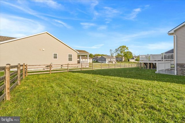 341 DAYSPRING LN, Hagerstown, MD 21742