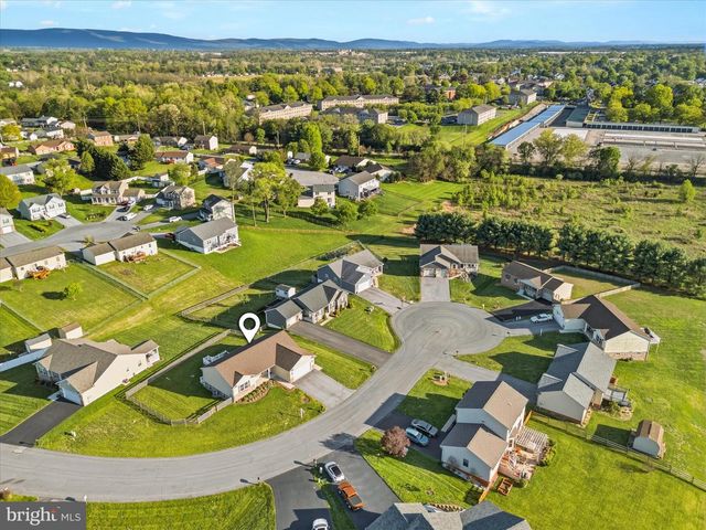 341 DAYSPRING LN, Hagerstown, MD 21742