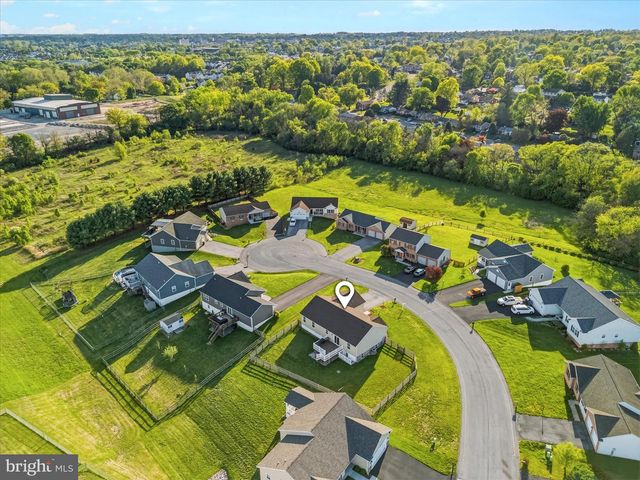 341 DAYSPRING LN, Hagerstown, MD 21742